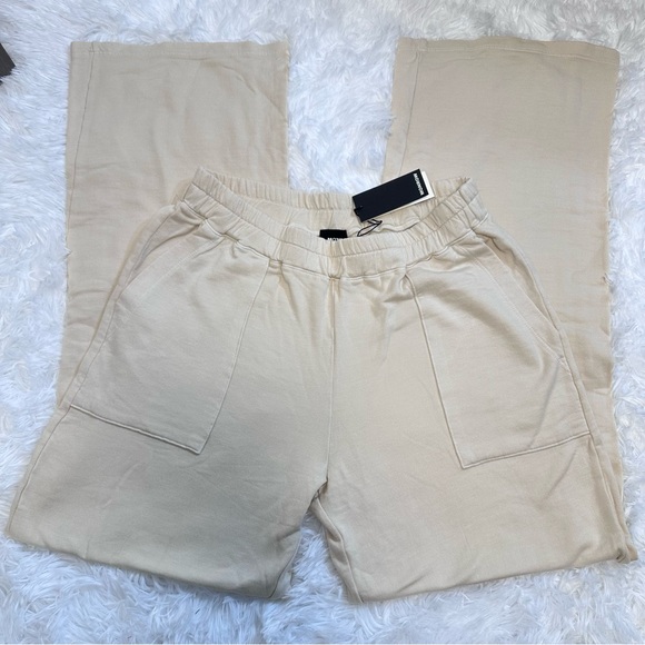 MONROW Fleece Sweatpants in Off White cream soft comfy wide leg lounge - Picture 3 of 6